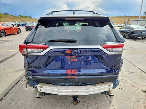 2020 TOYOTA RAV4 XSE HV