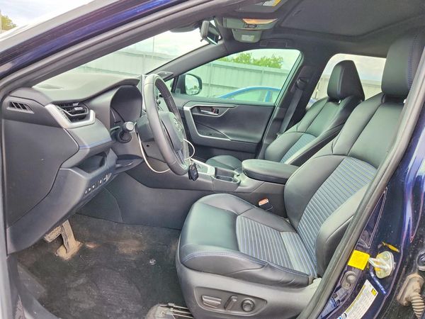 2020 TOYOTA RAV4 XSE HV