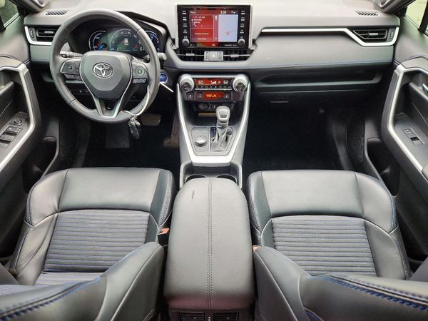2020 TOYOTA RAV4 XSE HV