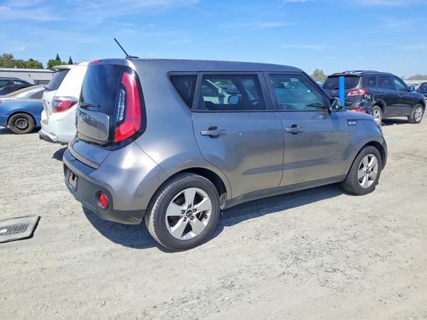 2018 KIA SOUL Base