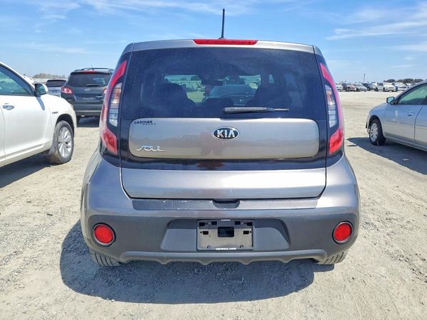 2018 KIA SOUL Base