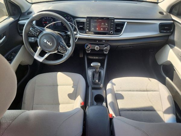 2020 KIA RIO 5-DOOR LX, S