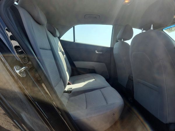 2020 KIA RIO 5-DOOR LX, S