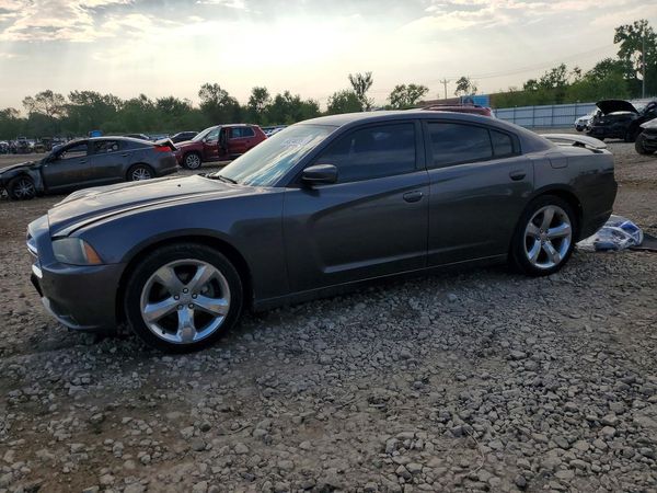 2013 DODGE CHARGER