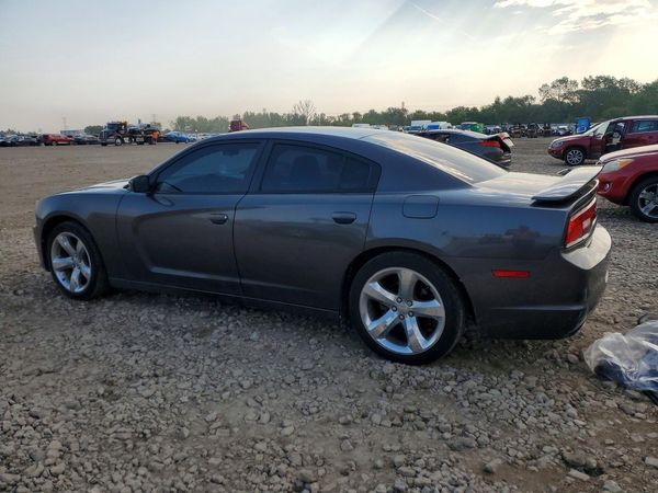 2013 DODGE CHARGER SE