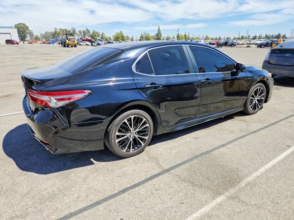2018 TOYOTA CAMRY LE/SE/XLE/XSE