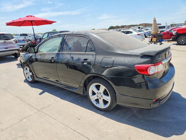 2013 TOYOTA COROLLA