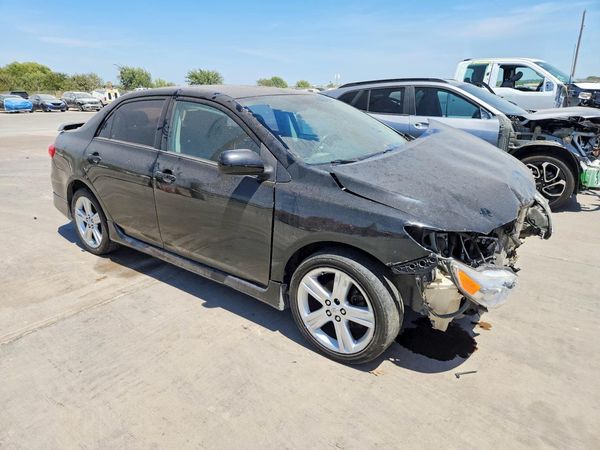 2013 TOYOTA COROLLA