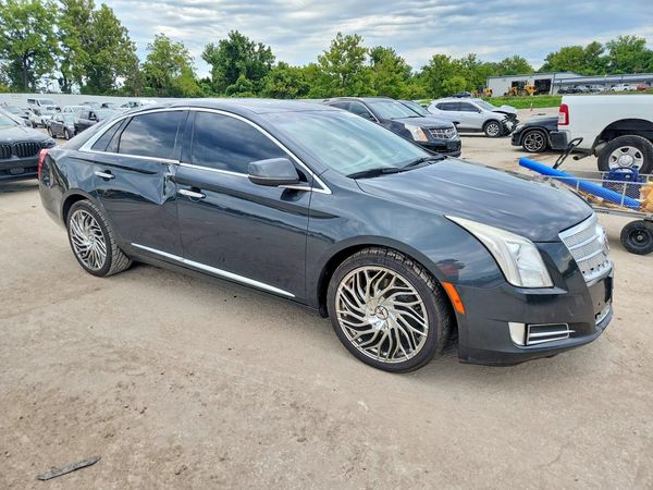 2013 CADILLAC XTS