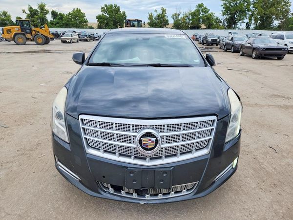 2013 CADILLAC XTS