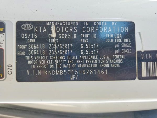 2017 KIA SEDONA LX
