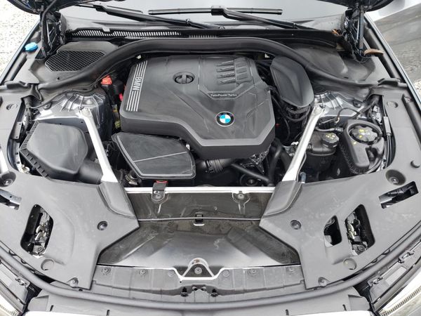 2023 BMW 530