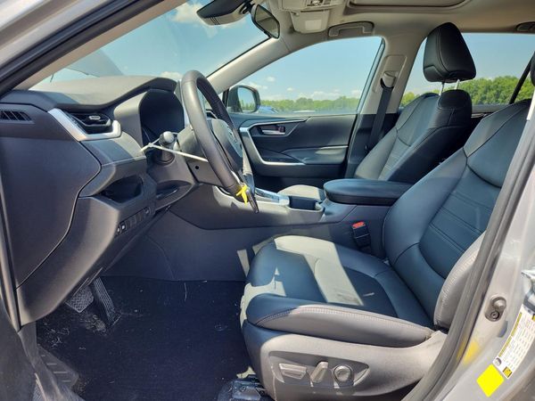 2025 TOYOTA RAV4 — DENT