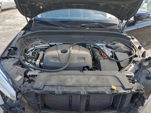 2024 VOLVO XC90