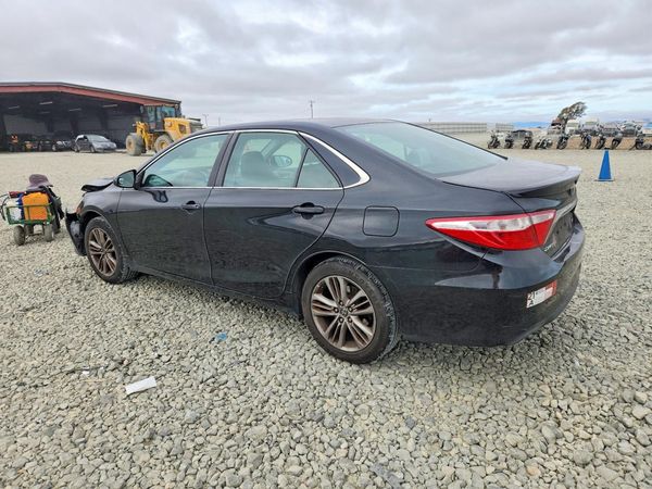 2015 TOYOTA CAMRY