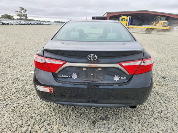 2015 TOYOTA CAMRY