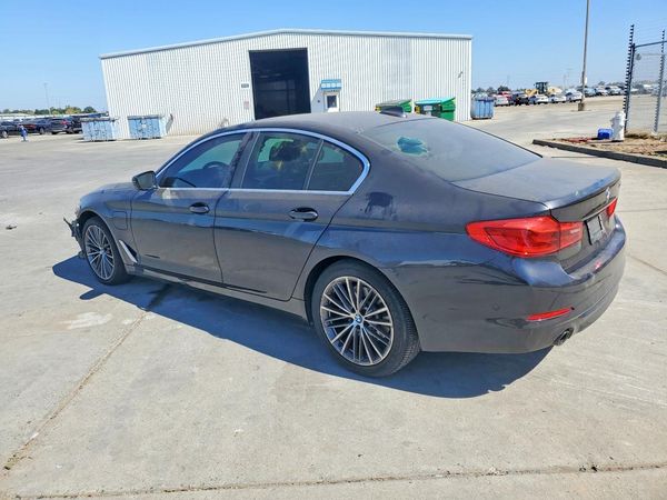 2020 BMW 530E