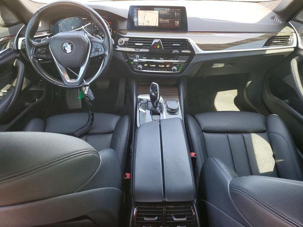 2020 BMW 530E