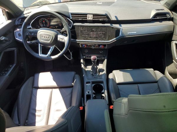 2024 AUDI Q3