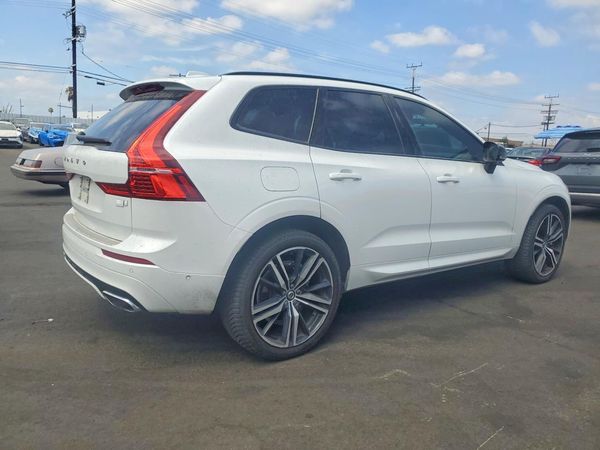 2021 VOLVO XC60 R-Design