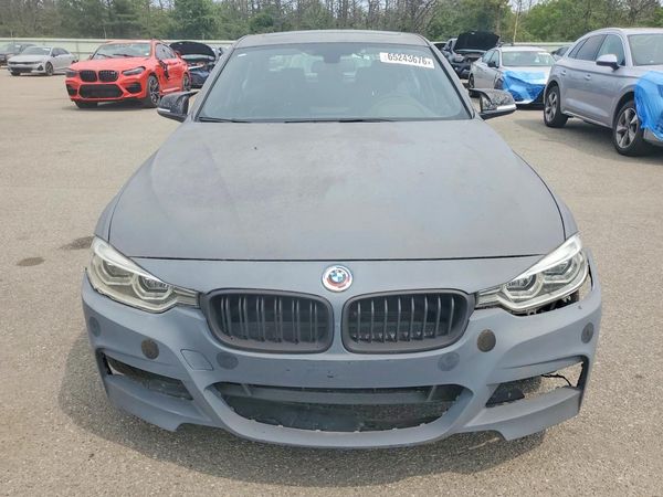 2018 BMW 330 xDrive