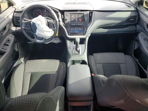 2021 SUBARU OUTBACK Base