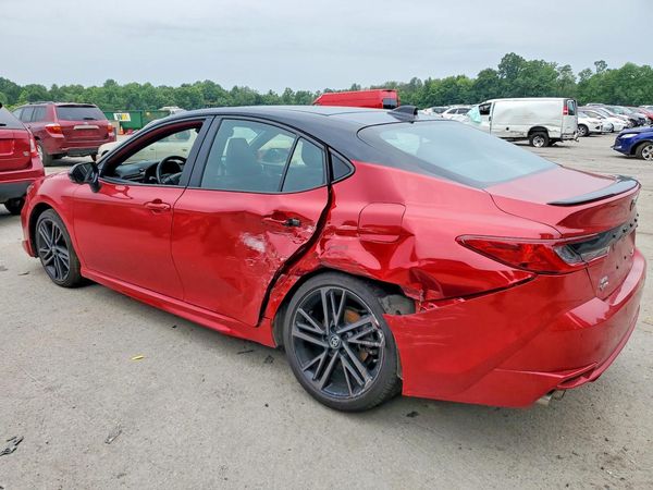 2025 TOYOTA CAMRY