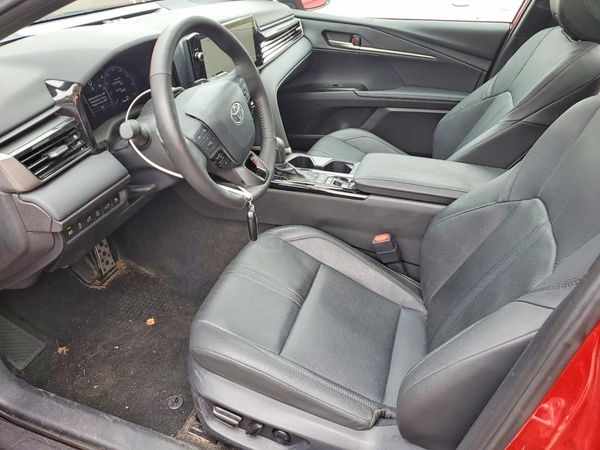 2025 TOYOTA CAMRY