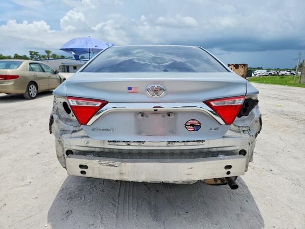 2015 TOYOTA CAMRY