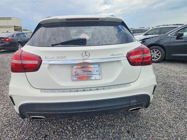2018 MERCEDES-BENZ GLA