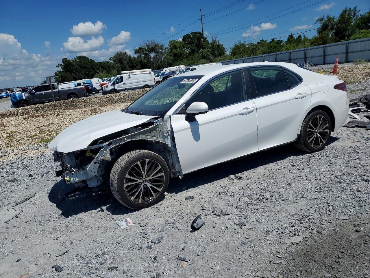 2019 TOYOTA CAMRY