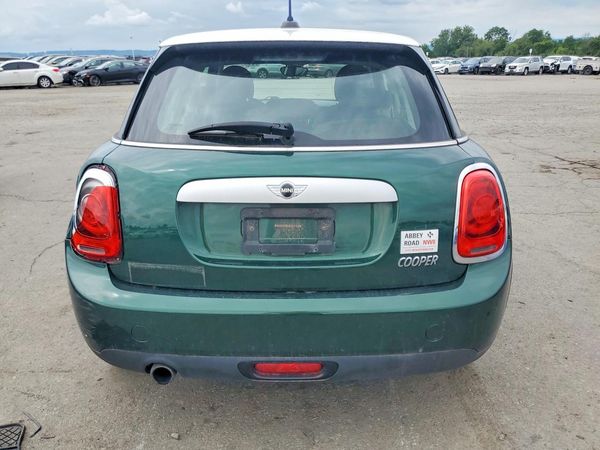 2015 MINI COOPER