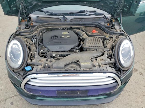 2015 MINI COOPER