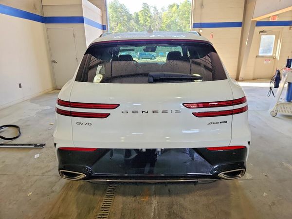 2026 GENESIS GV70