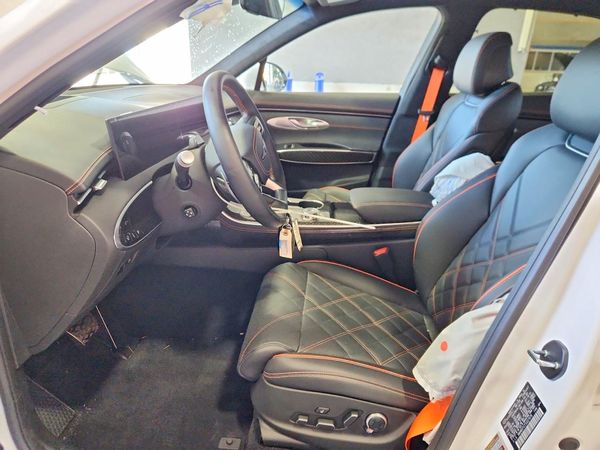 2026 GENESIS GV70