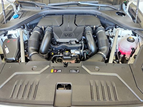2026 GENESIS GV70