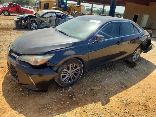 2017 TOYOTA CAMRY