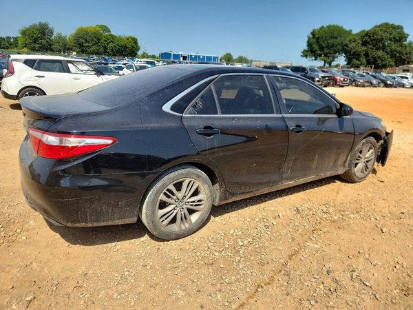 2017 TOYOTA CAMRY