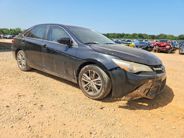 2017 TOYOTA CAMRY