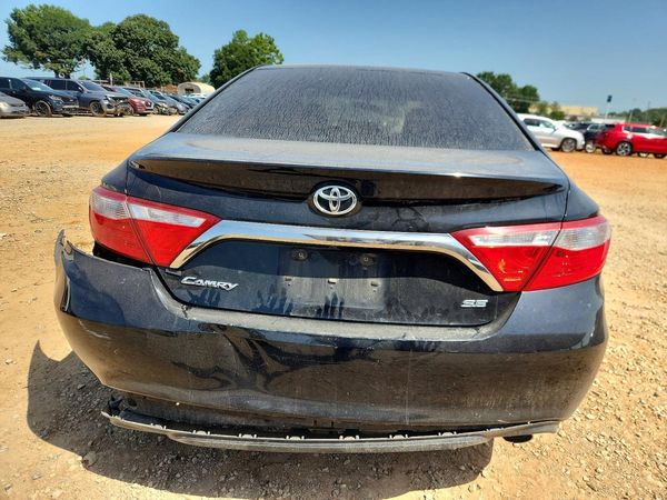 2017 TOYOTA CAMRY