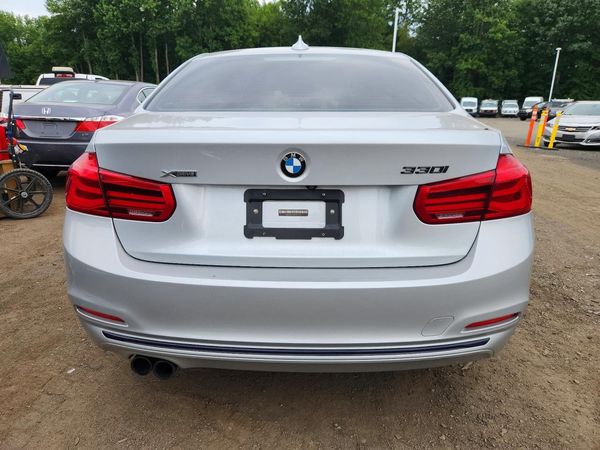 2018 BMW 330