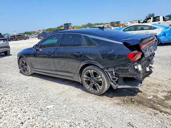 2022 KIA K5