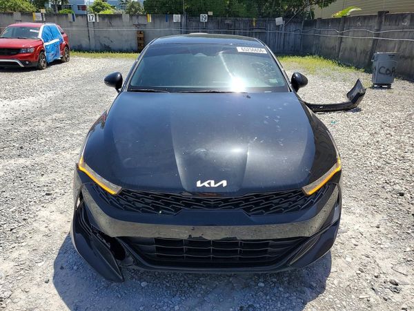 2022 KIA K5