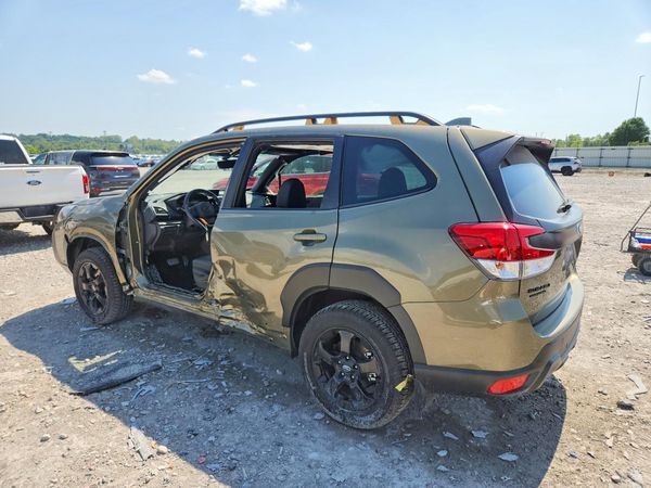 2023 SUBARU FORESTER
