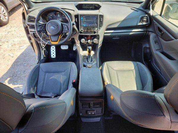 2023 SUBARU FORESTER