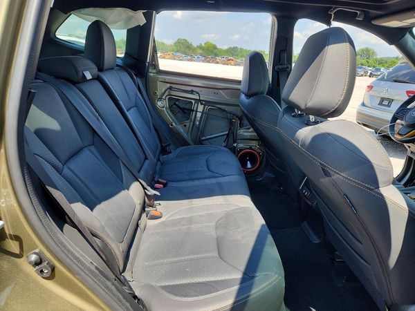 2023 SUBARU FORESTER