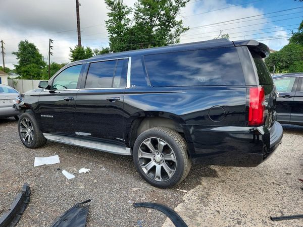 2015 CHEVROLET SUBURBAN LT