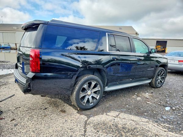 2015 CHEVROLET SUBURBAN LT