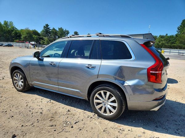 2018 VOLVO XC90 Momentum — DSRA