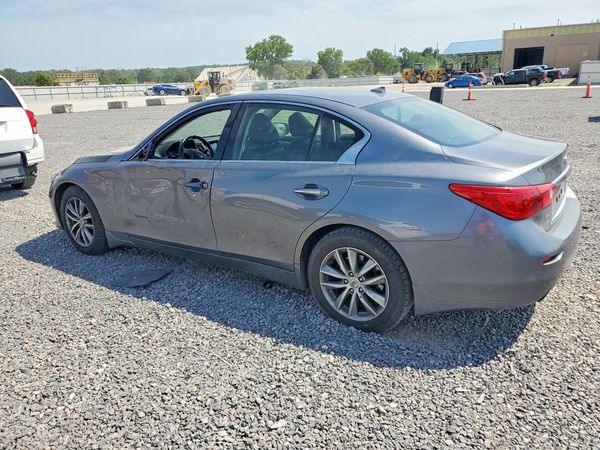 2015 INFINITI Q50